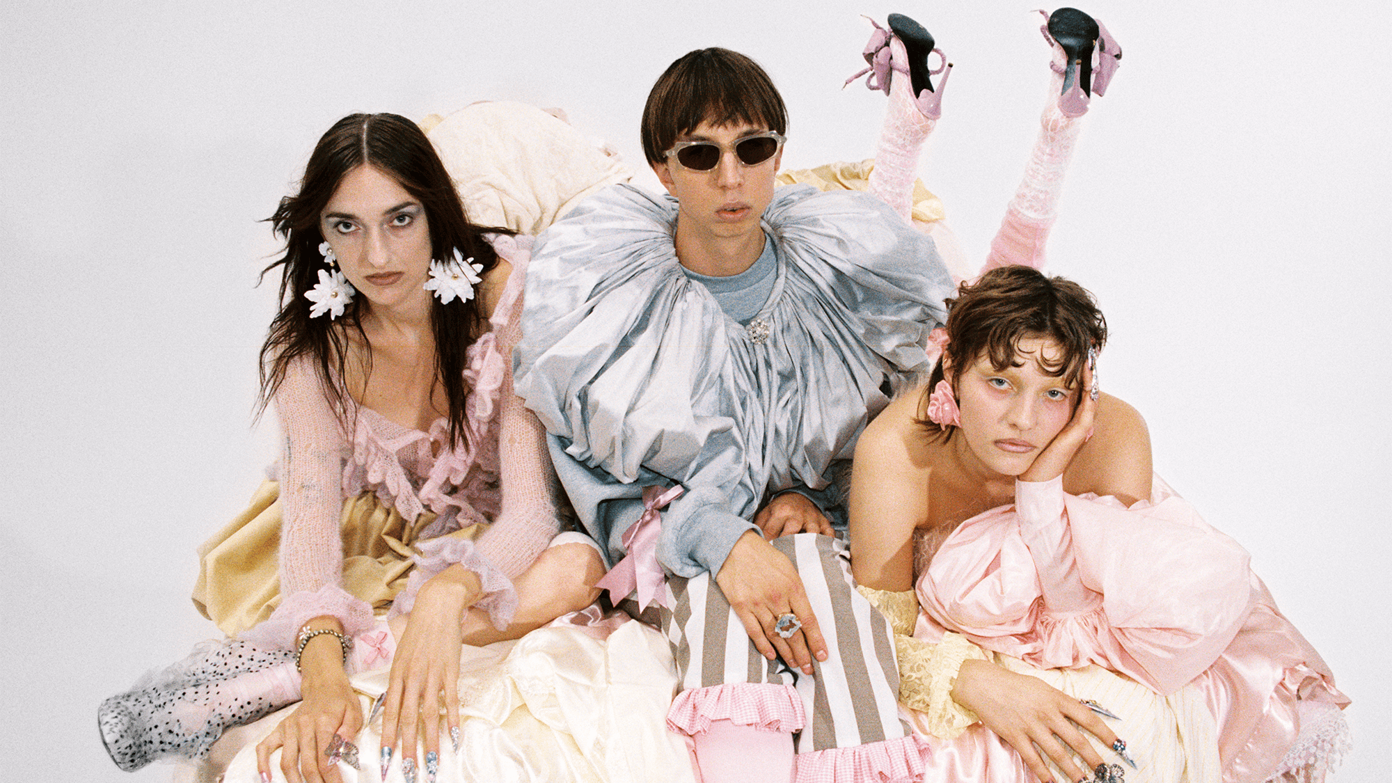 Blond – halle02, 03.05.2026