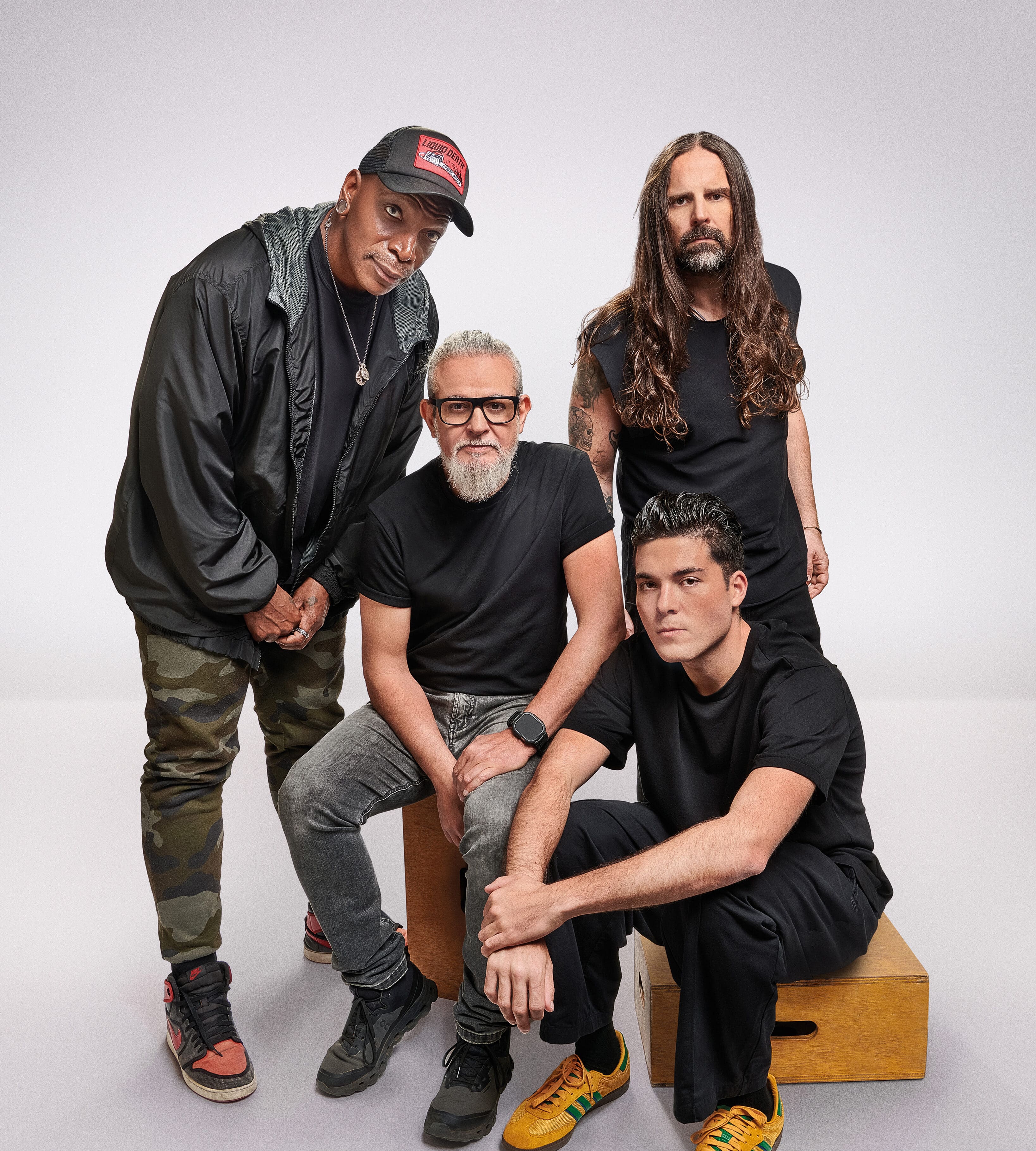 Sepultura-by-Stephanie-Veronezzi-MAIN-aspect-ratio-1080-1200